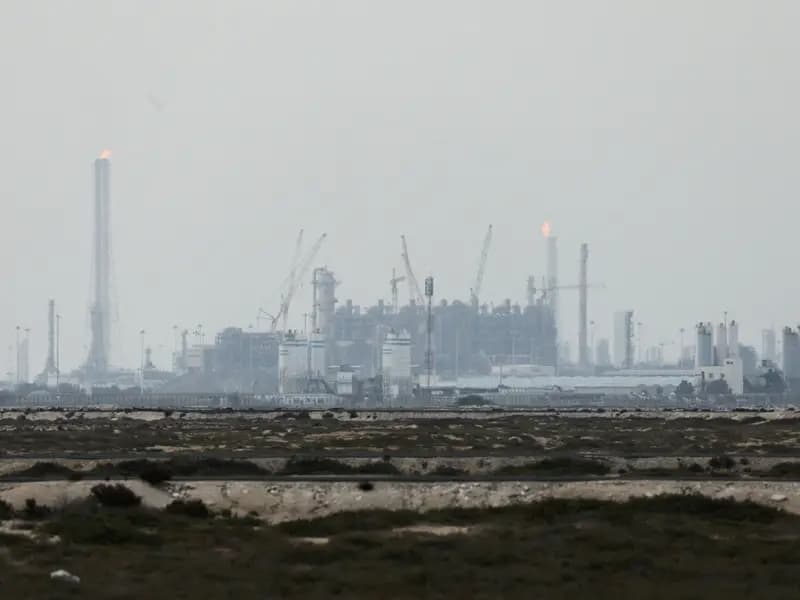 İran, Körfez Enerji Tesislerine Misilleme Saldırıları Düzenledi