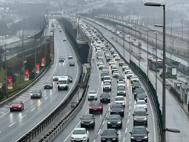 İstanbul'da Bayram Trafiği: Yoğunluk Yüzde 67'ye Ulaştı