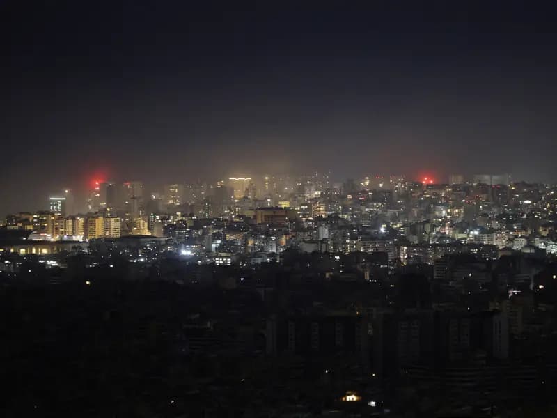 İsrail, Beyrut'taki Bombardımanlarına Devam Ediyor: 850 Ölü