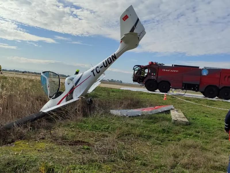 Bursa'da Eğitim Uçağı Pistten Çıktı