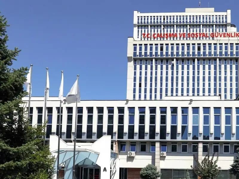 Bakanlık 5 Belediyeye Haciz Kararı Aldı