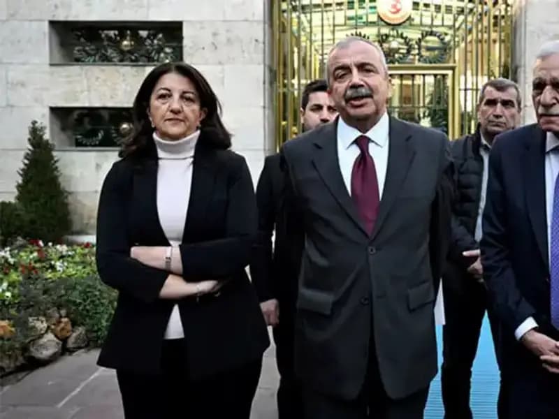 İmralı Heyeti Siyasi Parti Turu Yaparken Erdoğan ile Görüşme Tarihi Merak Ediliyor