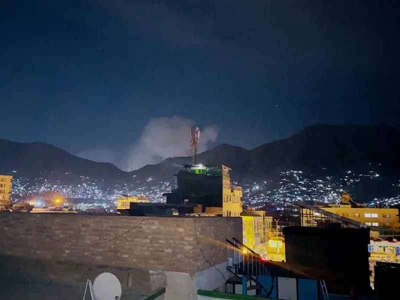 Kabil'de Hava Saldırısı: 400 Ölü, Rehabilitasyon Merkezi Vuruldu