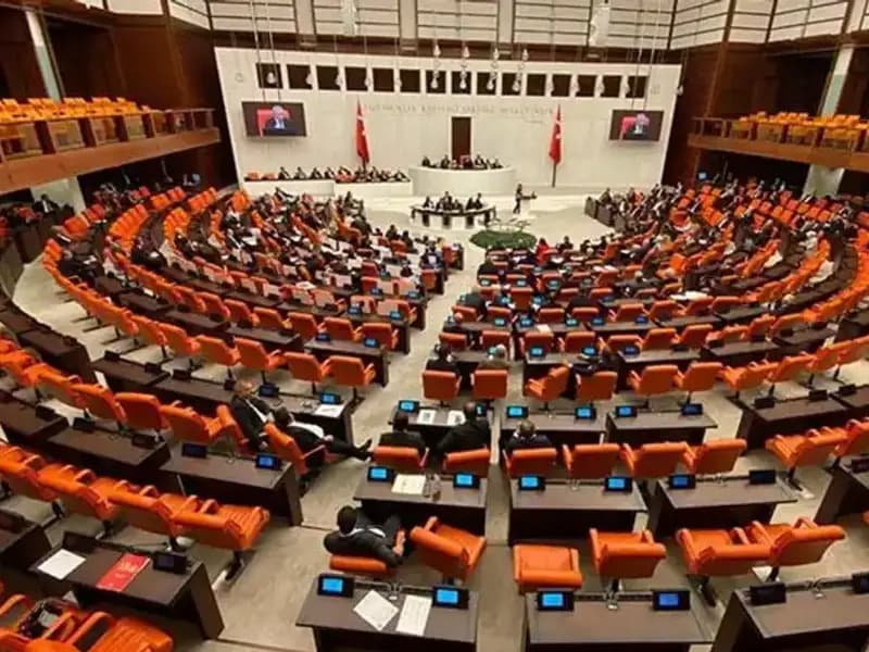 Yeni Dokunulmazlık Dosyaları Meclis’te: Siyasi Gelişmelerin Arkasında Ne Var?