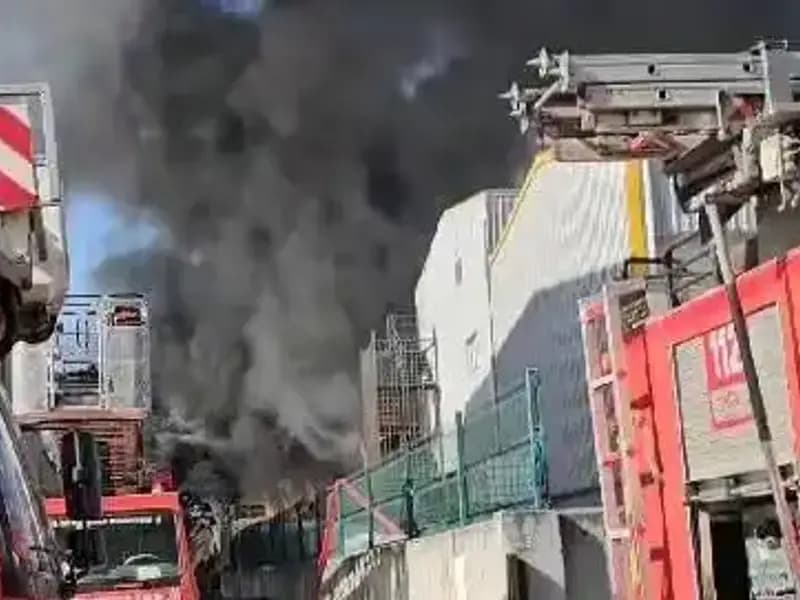 Tuzla'daki Fabrika Yangını: Kontrol Altına Alındı, Sebepler Araştırılıyor