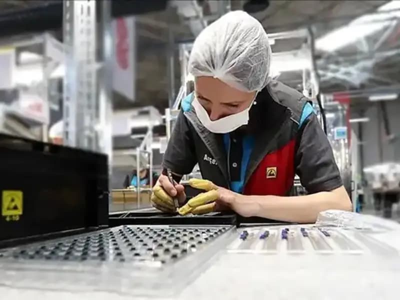 Foxconn, İlk Büyük Dil Modelini Duyurarak Yapay Zeka Dünyasına Hızla Girdi