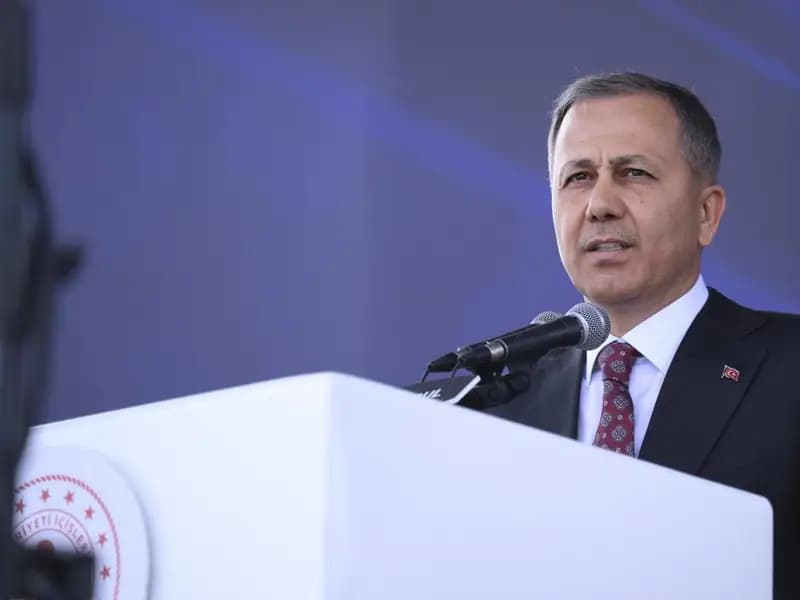 Bakan Yerlikaya, Suriyeli STK'larla Geri Dönüşler İçin Görüşecek