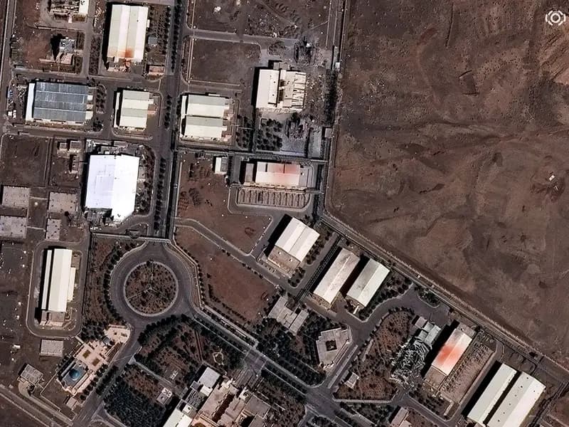 Trump'ın İran'a Nükleer Operasyon Planı: Tarihin En Riskli Adımı mı?