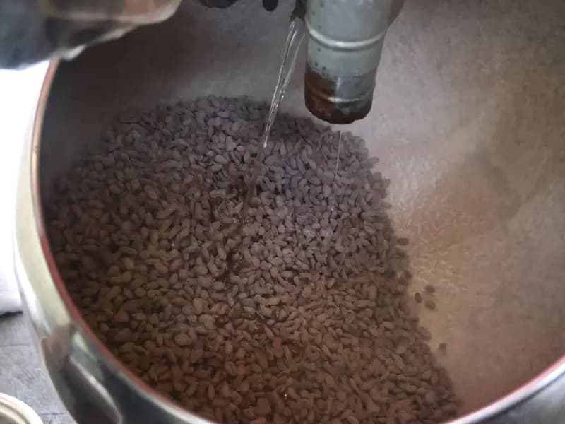 Elazığ'da Badem Şekerine Ramazan'da Yoğun Talep