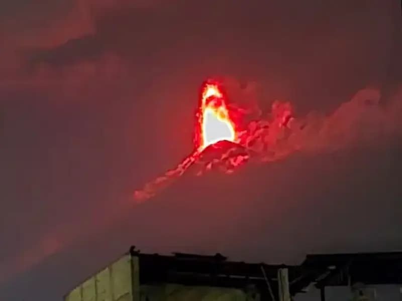 Fuego Yanardağı Patladı: 30 Bin Kişi İçin Tahliye Süreci Başladı!