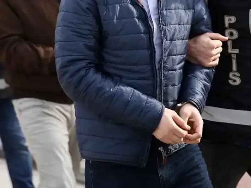 İstanbul ve Ankara'da Sahte İçki Operasyonu: 52 Kişi Tutuklandı