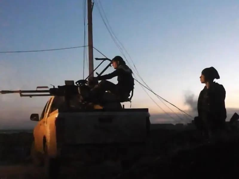 Suriyeli muhalifler Deyrizoru PKK/YPG işgalinden kurtardı.