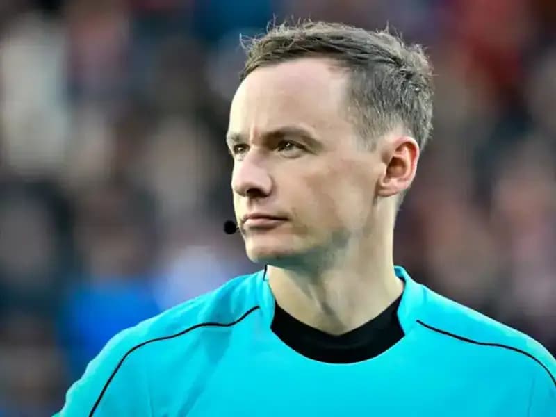 Fenerbahçe-Samsunspor Maçında Yabancı VAR: Raczkowski'nin Rolü Nedir?