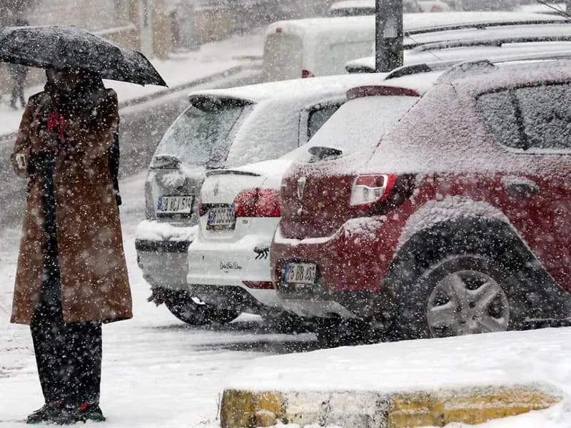 Kar ve Yağmur Uyarısı: Hava Sıcaklığı Düşüyor