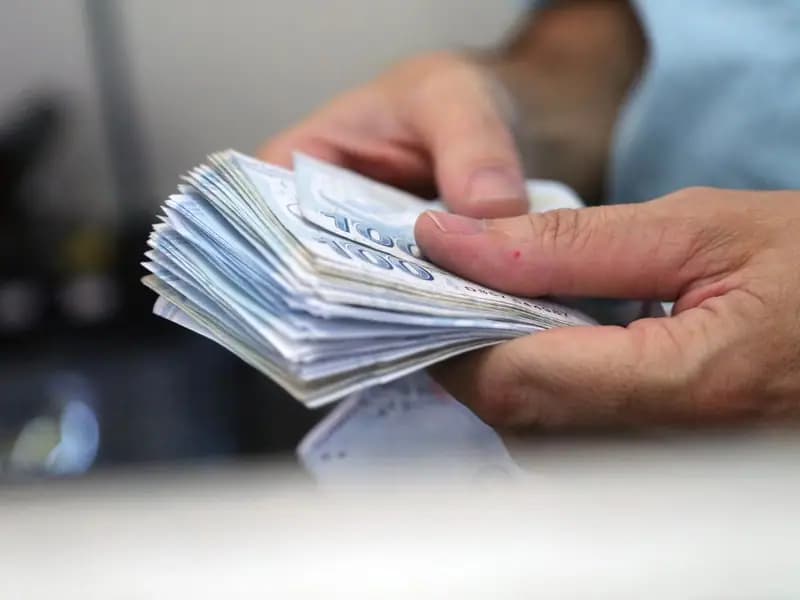 Emekli aylığı 14 bin 469 liraya yükseldi