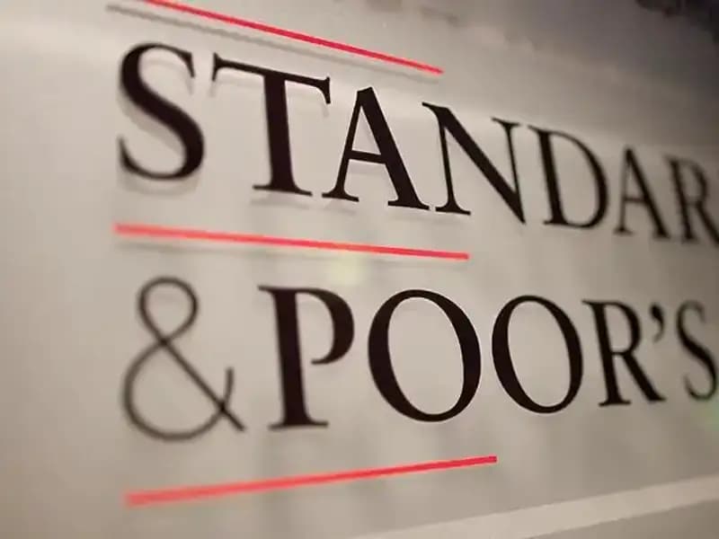 Fransa'nın Kredi Notu Görünümü Negatife Çevrildi: Ekonomik Zorluklar Artıyor