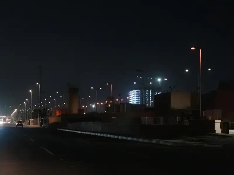 Bağdat'ta Şiddetli Patlama Sesleri, ABD Üssü Hedef Alındı