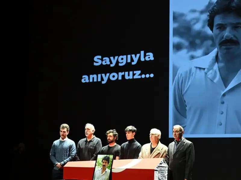 Ferdi Tayfur'a Saygı Töreni AKM'de Gerçekleştirildi