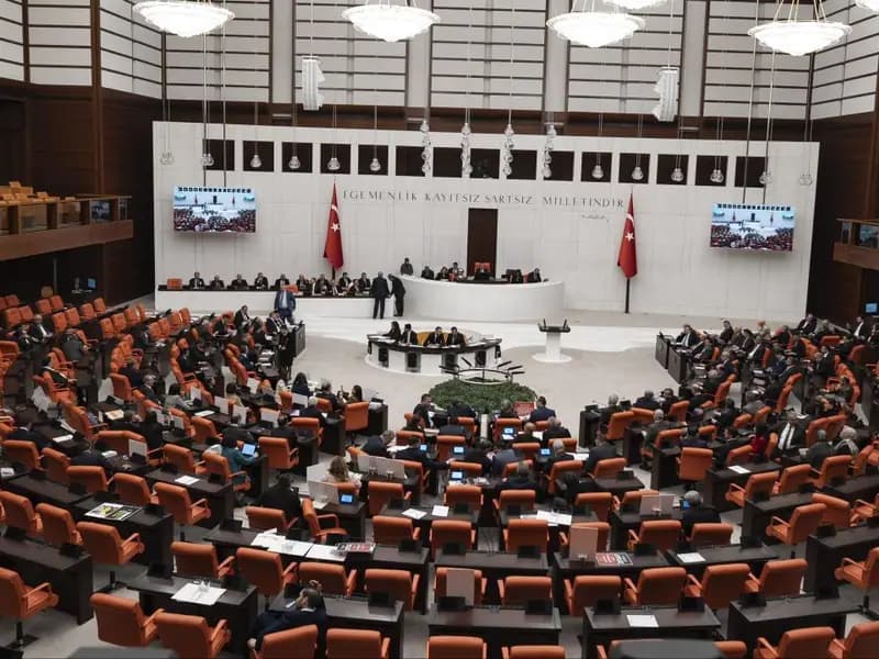TBMM'de Bütçe Görüşmeleri Hız Kesmeden Sürüyor!