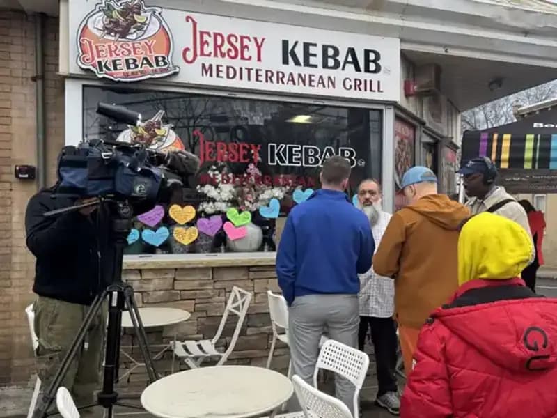 Türk Aile, Yeşil Kart Beklerken Amerika'da Gözaltına Alındı!