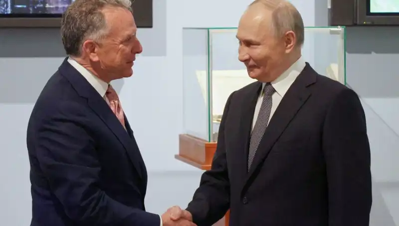 Putin, ABD ile İlişkileri Onarmak İçin Moskova'da Görüşmelere Başladı