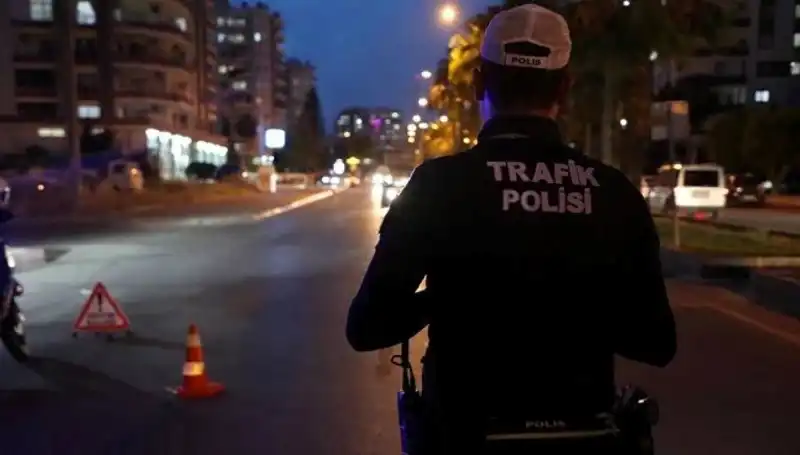 Sosyal Medyada Yakayı Ele Veren İki Sürücüye 53 Bin Lira Ceza Geldi