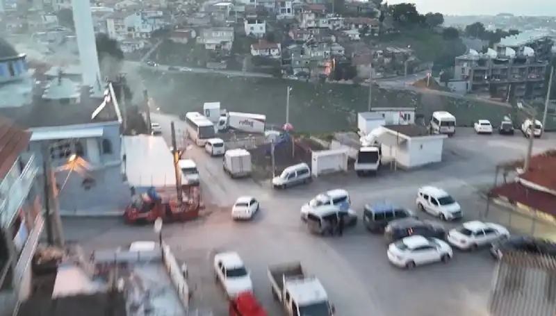 İzmir'de Dev Operasyon: 99 İhlal ve 133 Gözaltı Gerçekleşti