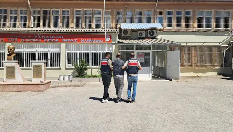 Kırmızı Bültenle Aranan Şüpheli Eskişehir'de Ele geçirildi!