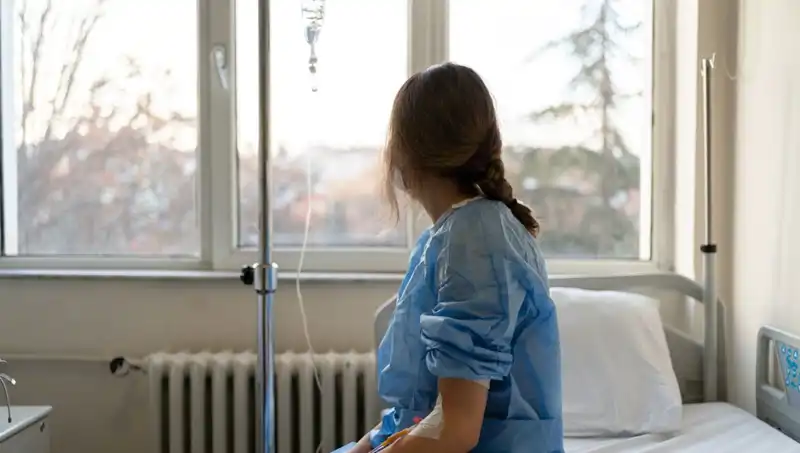27 Yaşındaki Kadının Meme Kanseri Öyküsü: Doktorların "Ciddi Değil" Yanılgısı