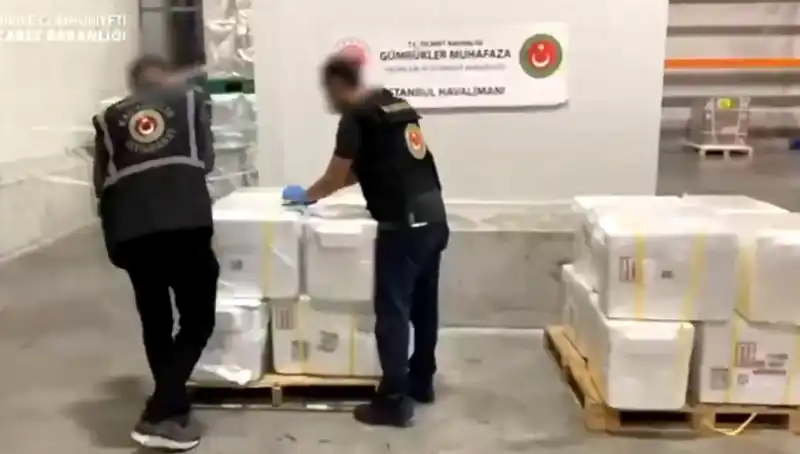 İstanbul Havalimanı'nda rekordere ulaşan 455 kilo kokain operasyonu