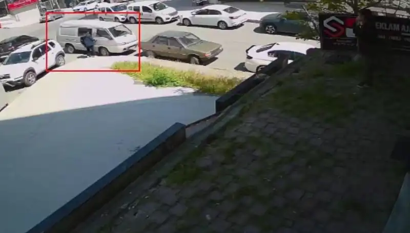 Hırsızlık Çetesi Çökerken Suçüstü Yakalanan Hırsızın Hikayesi