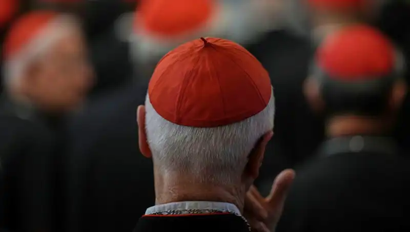 Yeni Papa Seçimi İçin Konklav Tarihi Açıklandı: Sabırsız Bekleyiş Başladı