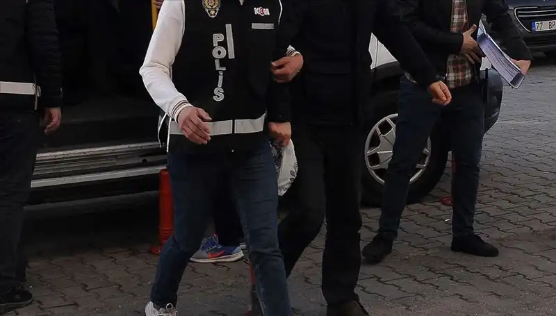 Samsun'da Uyuşturucu Operasyonunda Suçüstü: 2 Kişi Gözaltına Alındı!