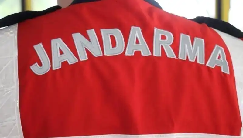 Muğla'da Silahlı Kavga: Bir Kişi Yaralandı, Olay Yerinde Panik!