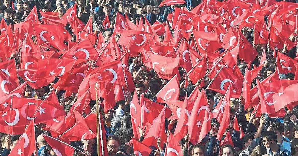 Türkiye’nin Dört Bir Yanında Cumhuriyet’in 101. Yılı Coşkuyla Kutlanıyor