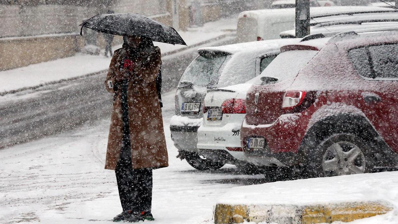 Kar ve Yağmur Uyarısı: Hava Sıcaklığı Düşüyor
