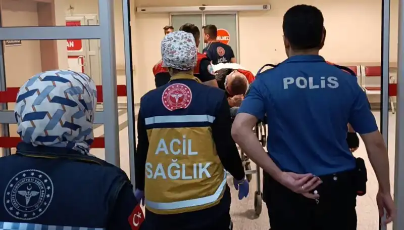 Trafik Kazasında Polis Ekipleri Kaza Geçirdi: İki Yaralı