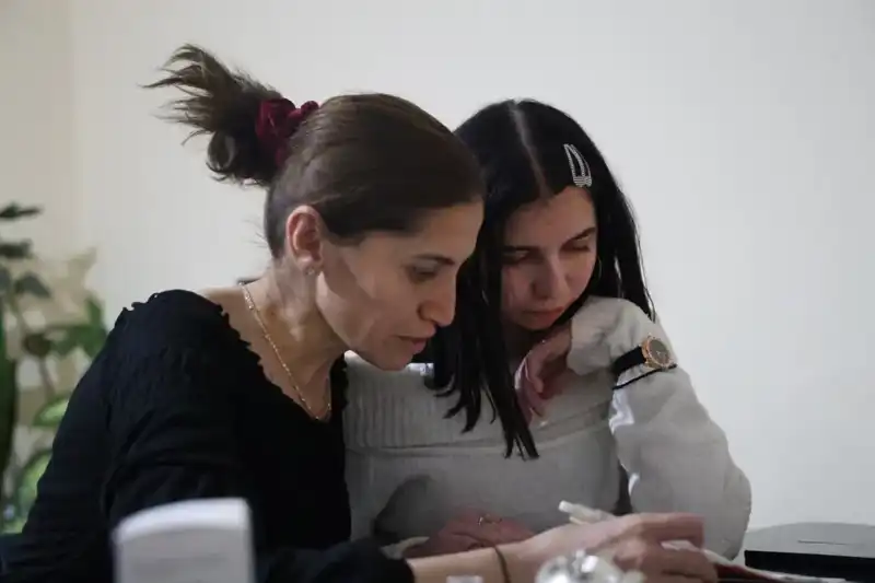 16 Ameliyatla Hayata Tutan Genç Kadının İlham Verici Hikayesi