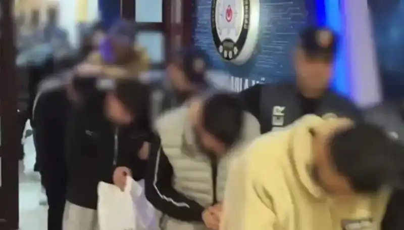 2,8 Milyar Liralık Bahis Operasyonunda 46 Gözaltı: MASAK Raporu Polis Harekete Geçirdi