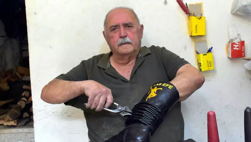 Tireli Hasan Usta: 64 Yılın Ardından Ustalığını Sürdüren Eşsiz Bir El Sanatçısı