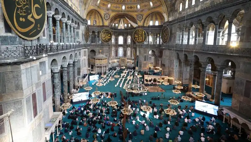 Ayasofya'nın Kapısını Kıran Kişiye Verilen Hapis Cezası Hakkında Tüm Ayrıntılar