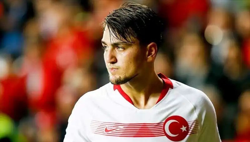 Beşiktaş, Milli Futbolcu İçin İlk Adımı Attı: Yanıtı Merak Ediliyor