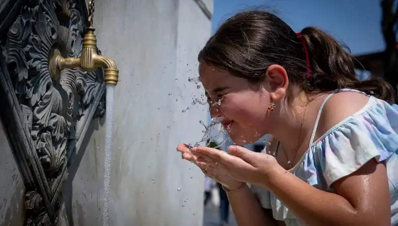 16 Şehirde Sıcaktan Bunalanlar için Yeni Önlemler Alındı!