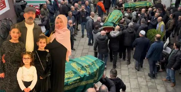 Rize'de Kız Kardeşlere Duygusal Veda: Strasbourg'dan Acı Haber Geldi