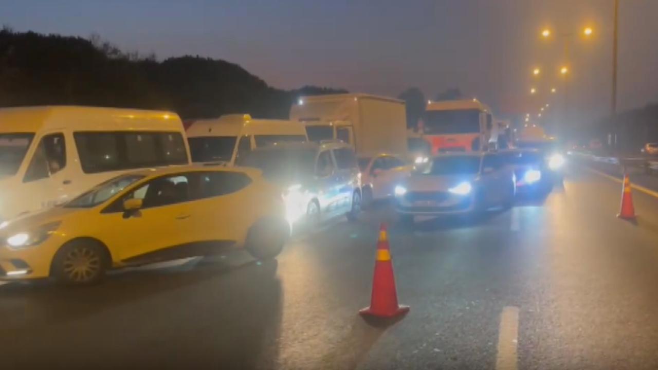 TEM Otoyolunda Kaza: Trafik Durma Noktasına Geldi