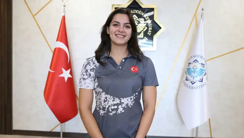 Altın Madalya Kazanan Esra’nın Yeni Hedefi: Dünya Şampiyonluğu