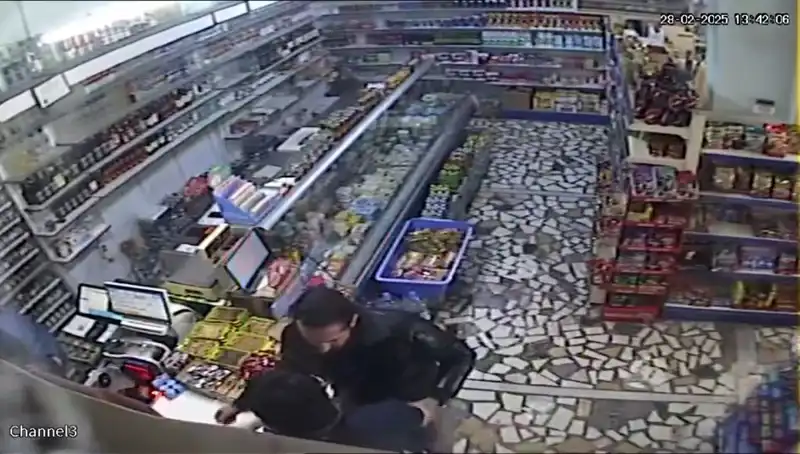 Cezaevi Firarisinin Markette Yarattığı Korku Dolu Anlar