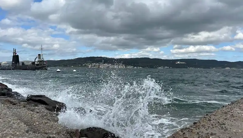 Beykoz Sahillerinde Denize Girmeye Ara! Yeni Yasakların Sebepleri Açıklandı