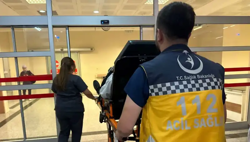 Adıyaman'da Kadın Kavgasını Ayıran Genç Adam, Bıçaklanarak Yaralandı