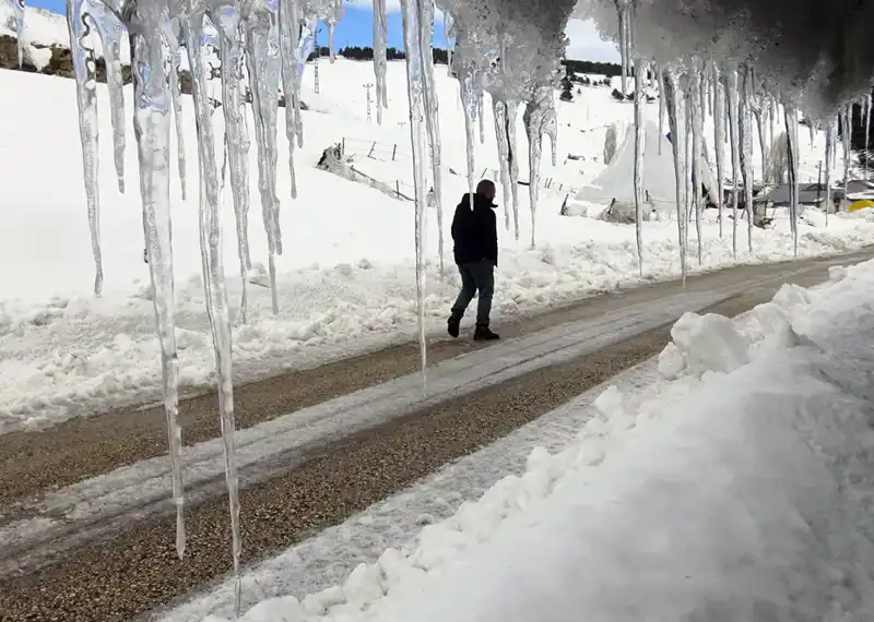 Kışın Sert Yüzü: Eksi 26 Derecede Buz Gibi Hava Etkisini Gösterdi